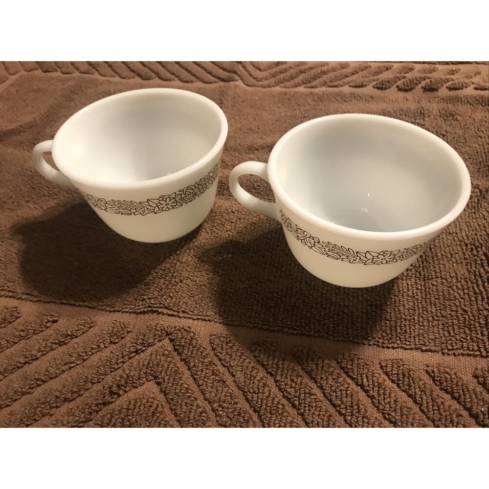 1970's‎ PYREX Woodland Brown Coffee Cups/Mugs - Picture 2 of 3